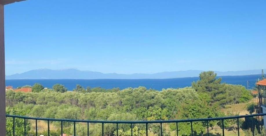 Вилла Vista Mare Неа-Ираклия Экстерьер фото